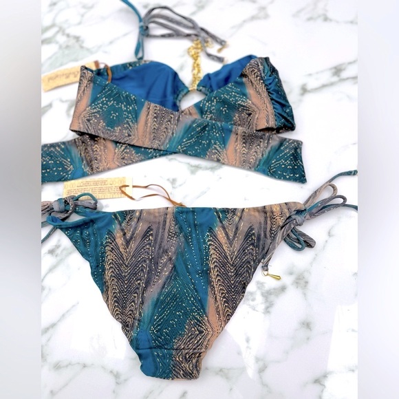 Chic Bandeau Bikini Set in Blue and Brown from Bellissima Swimwear. - Picture 6 of 9